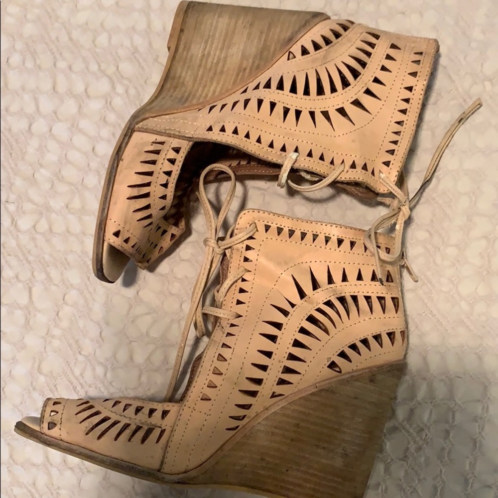 Jeffrey Campbell
Rodillo Wedge Sandals - Picture 5 of 6